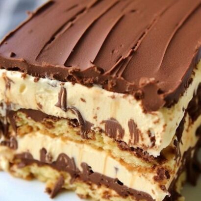 Thumbnail for No-Bake Peanut Butter Eclair Cake